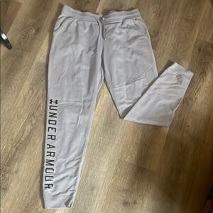 Under Armour Women's Gray Joggers Large pockets Gently Worn